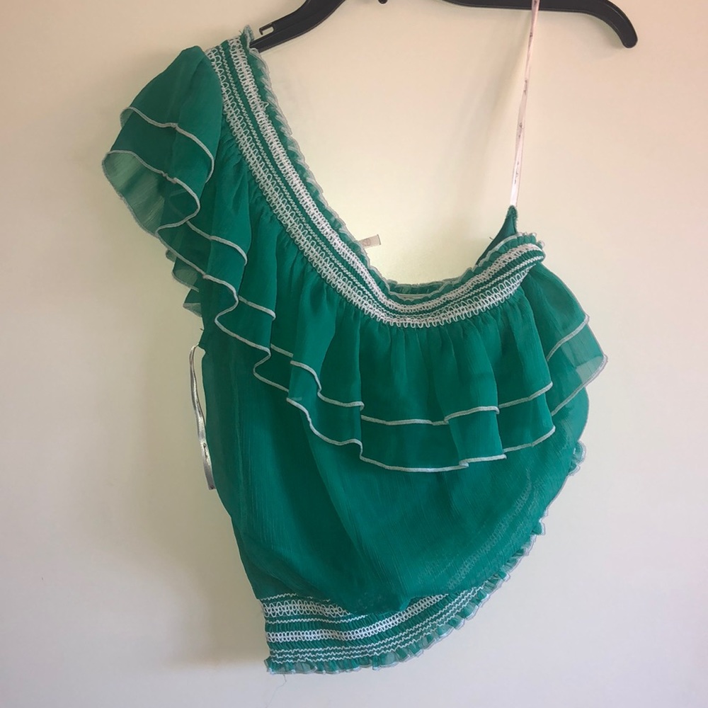 Green top - Picture 1 of 3